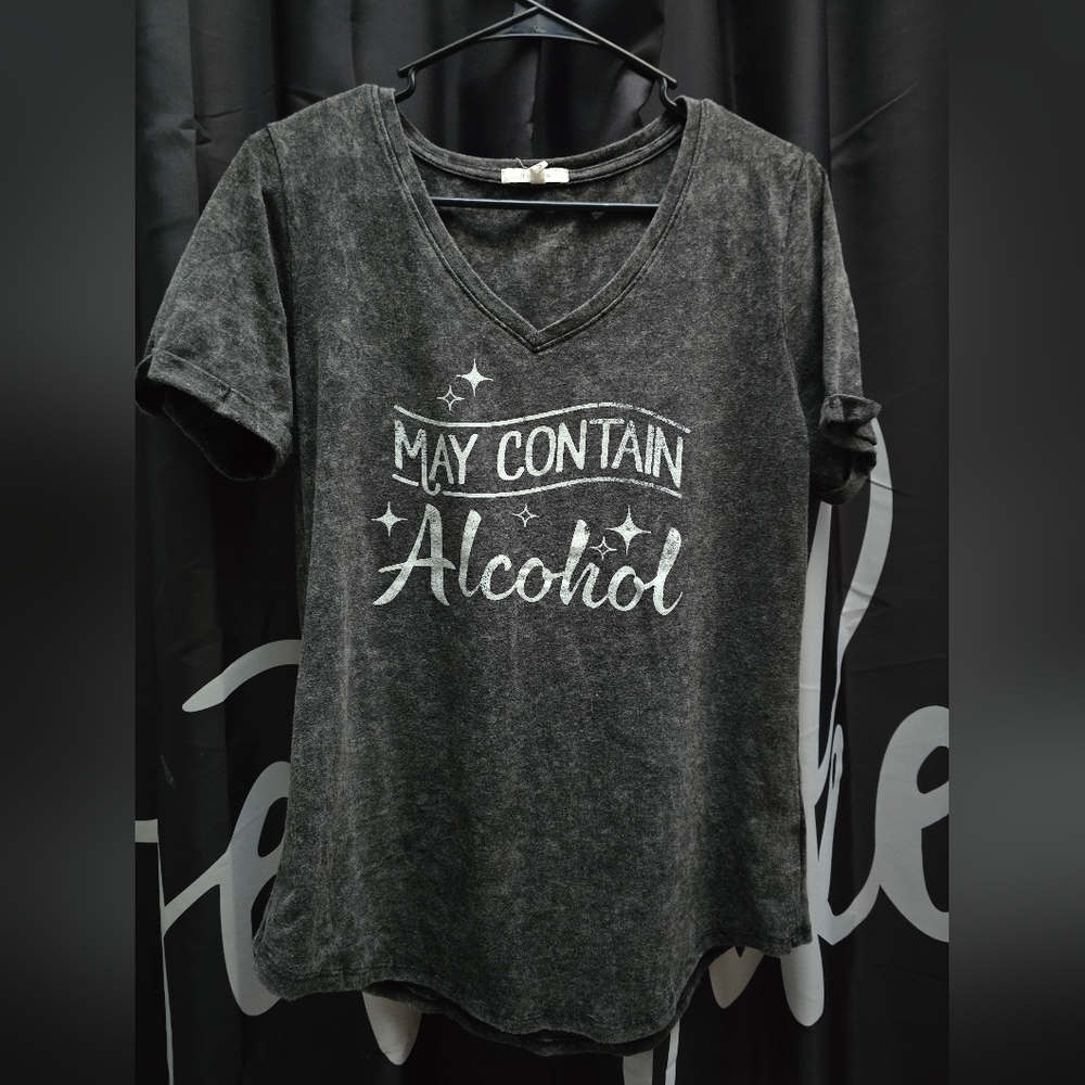 Maurices Charcoal Graphic V-Neck Tee